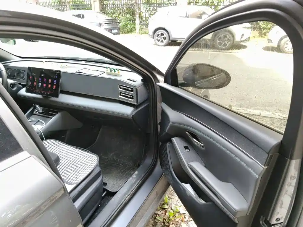 BYD Qin L 2024 2024 DM-i 120KM Leading