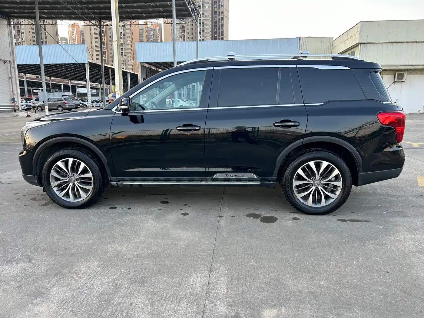 GAC Trumpchi Trumpchi GS8 2017 320T 2WD Luxury Smart Connect (7-seater) фото 5