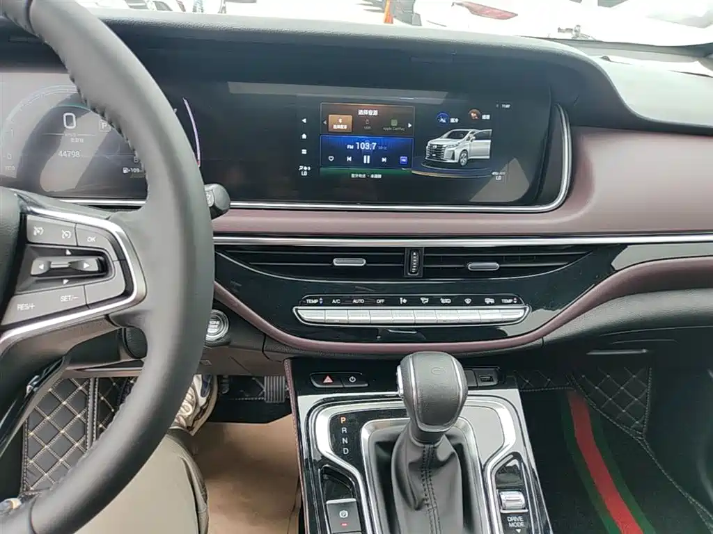GAC Trumpchi Trumpchi M6 2023 PRO 270T DCT Luxury Edition фото 13