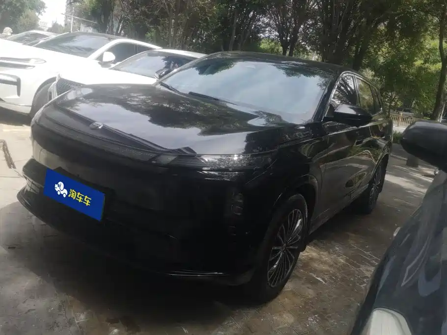 Dongfeng Aeolus L8 2025 2025 Plug-in Hybrid