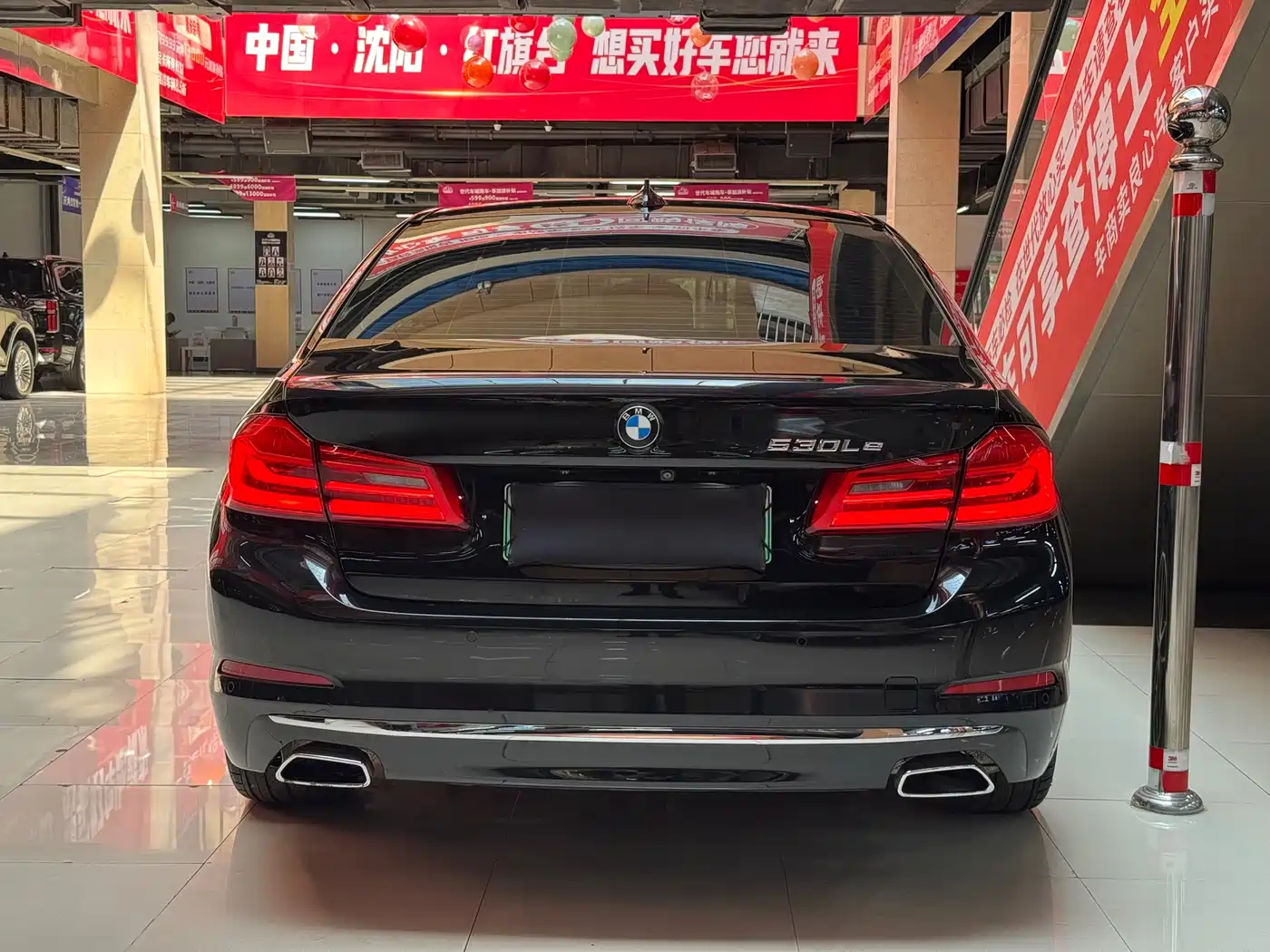 BMW 5 Series New Energy 2019 530Le Luxury Package фото 4