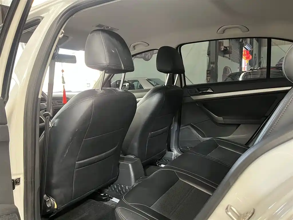 Volkswagen Lavida 2019 Lavida Start 1.5L Auto Trend (China VI) фото 16