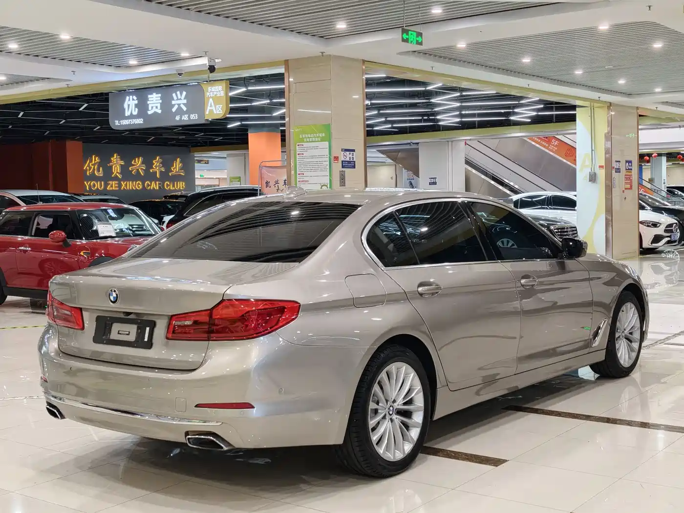 BMW 5 Series 2019 525Li Luxury Package фото 7