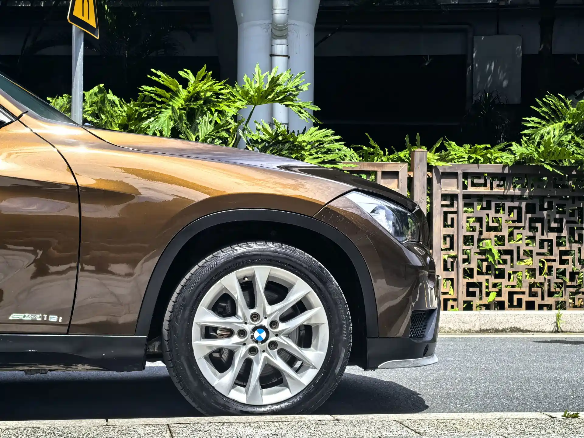 Фото 10 - BMW X1