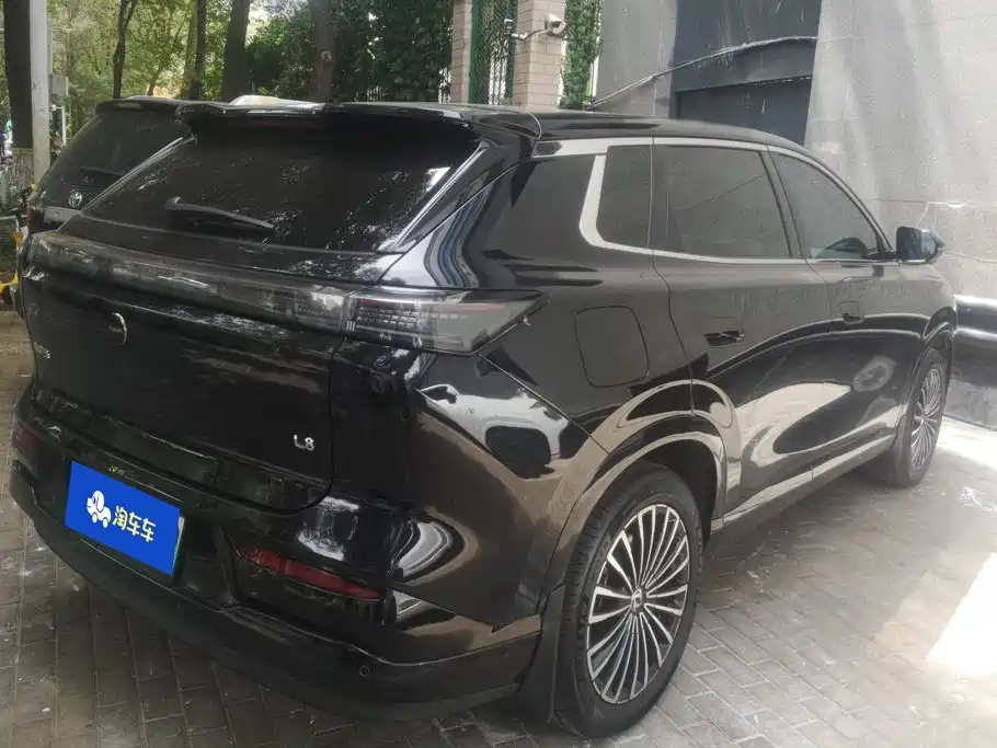 Dongfeng Aeolus L8 2025 2025 Plug-in Hybrid