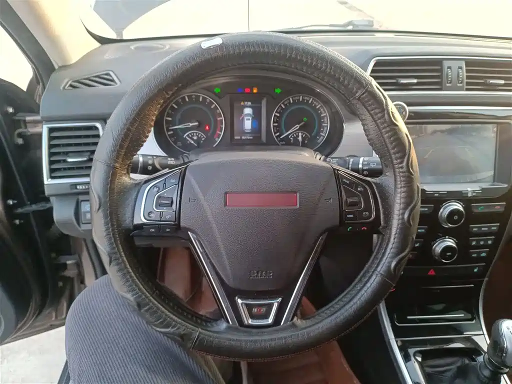 Haval H2 2014 1.5T Manual 2WD Elite Edition фото 8