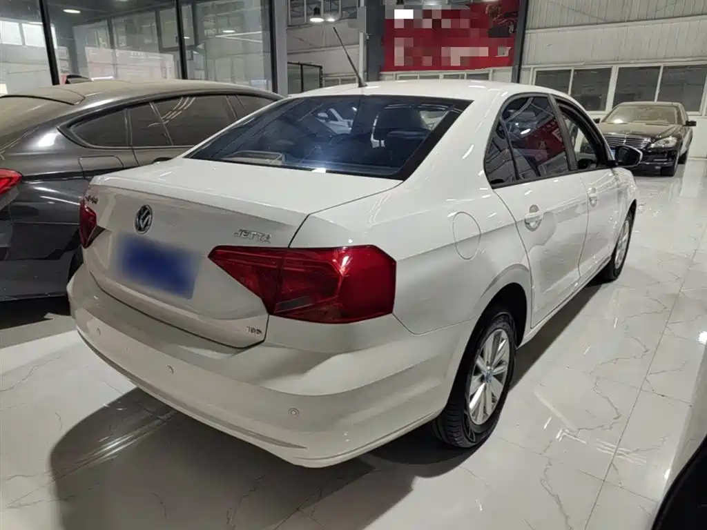 Volkswagen Jetta 2017 1.5L Automatic Fashion фото 7