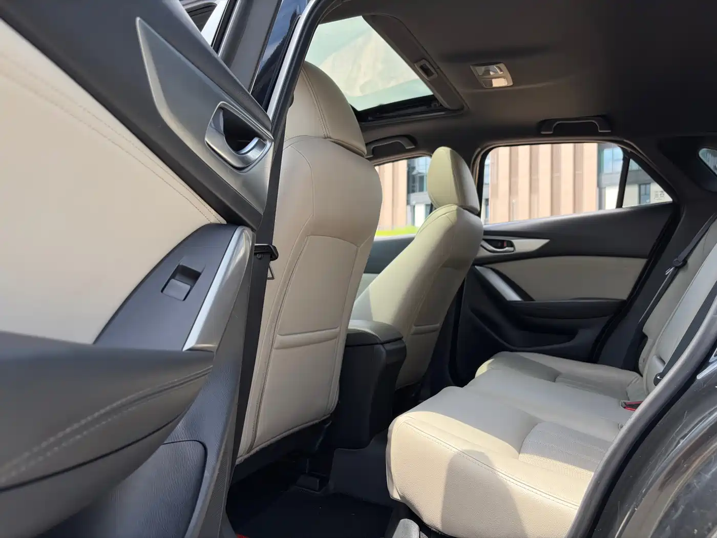 Фото 8 - Mazda CX-4