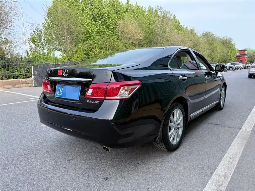 Lexus ES 2010 240 Luxury Edition фото 11