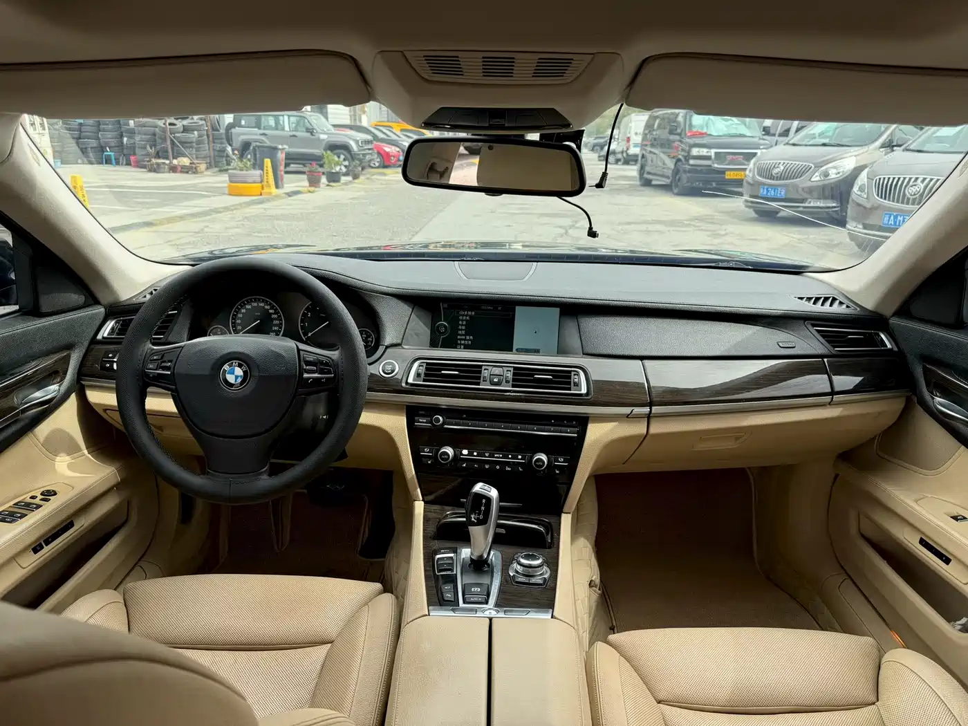 BMW 7 Series 2013 Model 730Li Luxury фото 5