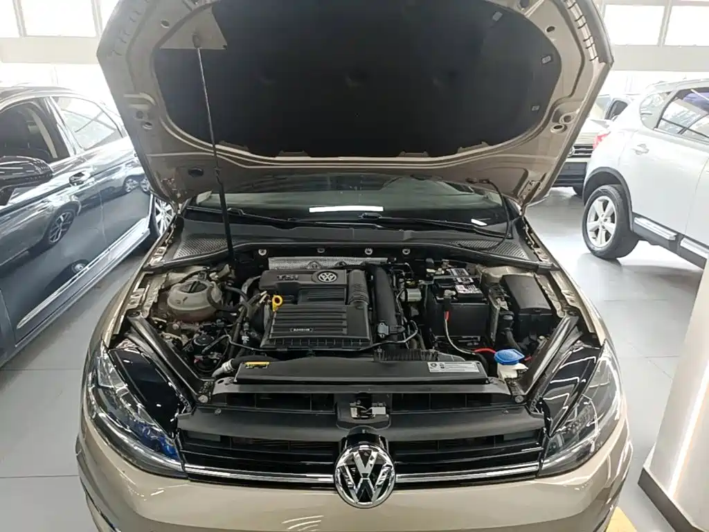 Photo 20 - Volkswagen Golf