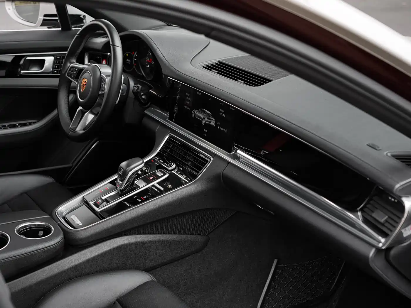 Porsche Panamera 2017 Panamera 3.0T фото 8