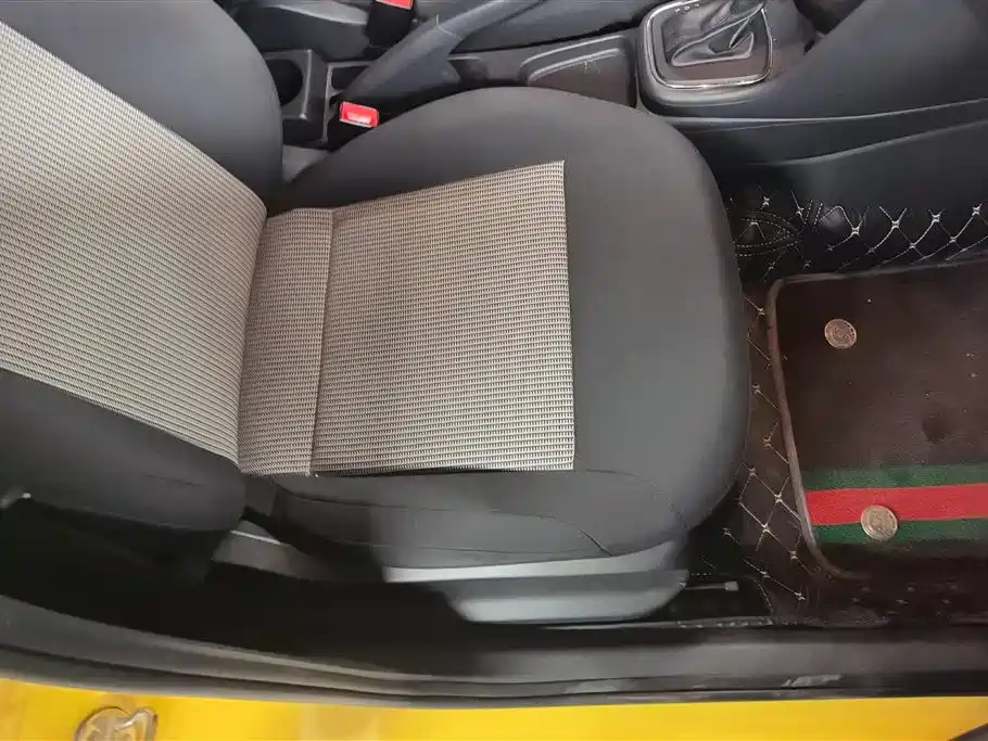 Volkswagen Polo 2016 1.4L Automatic Trend фото 8