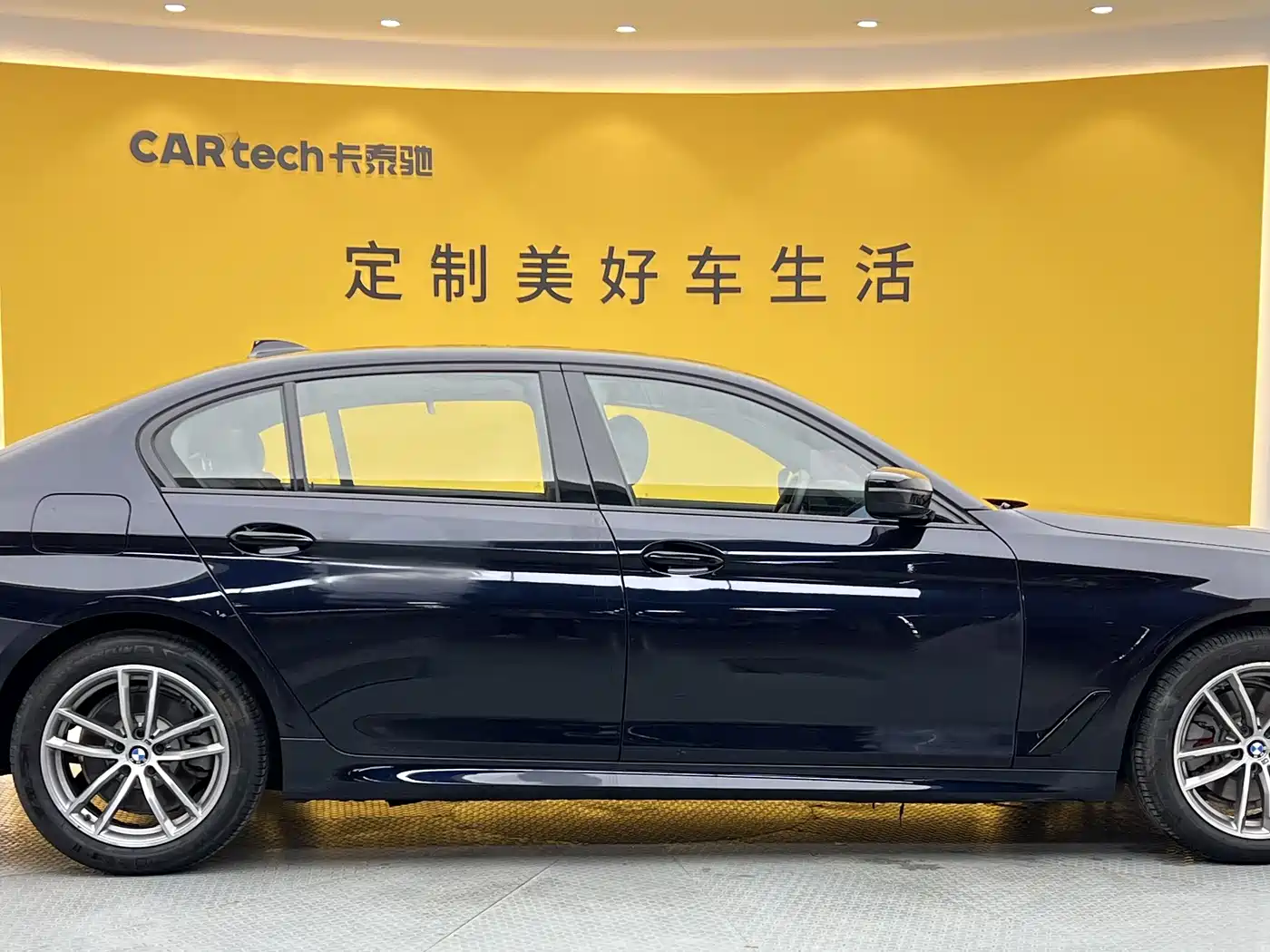 BMW 5 Series 2019 525Li M Sport Package фото 28
