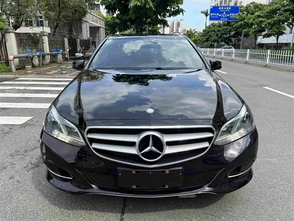 صورة 15 - Mercedes-Benz E-Class