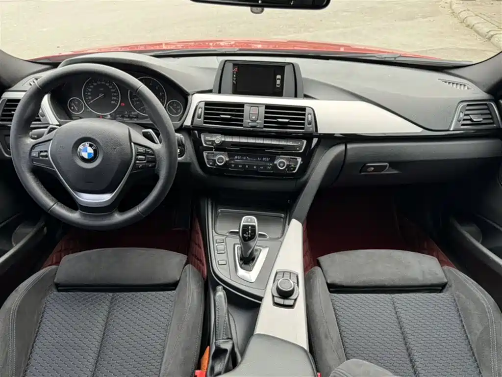 BMW 3 Series 2017 320i M Sport фото 8