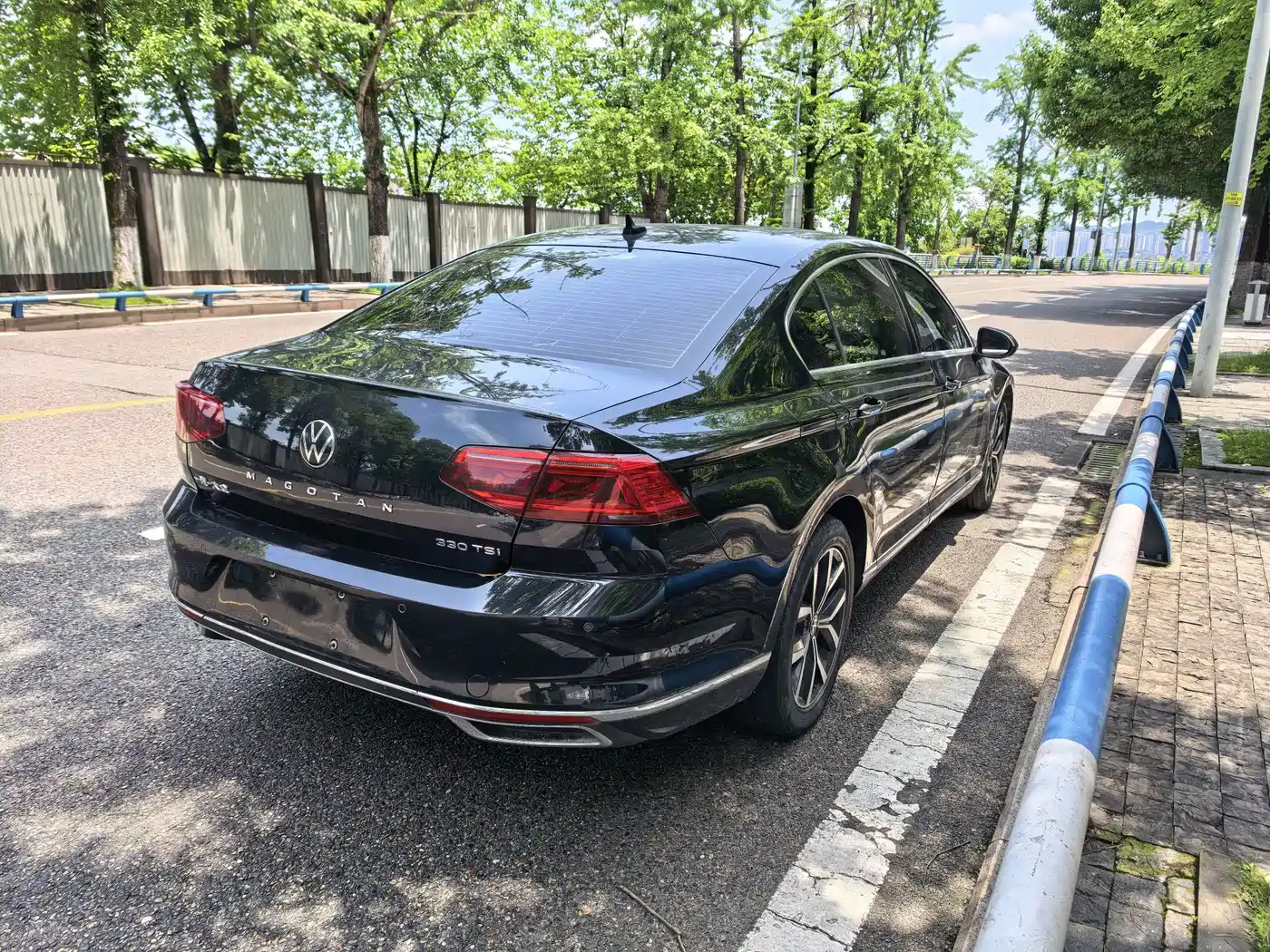 Volkswagen Magotan 2020 280TSI DSG Leading фото 9