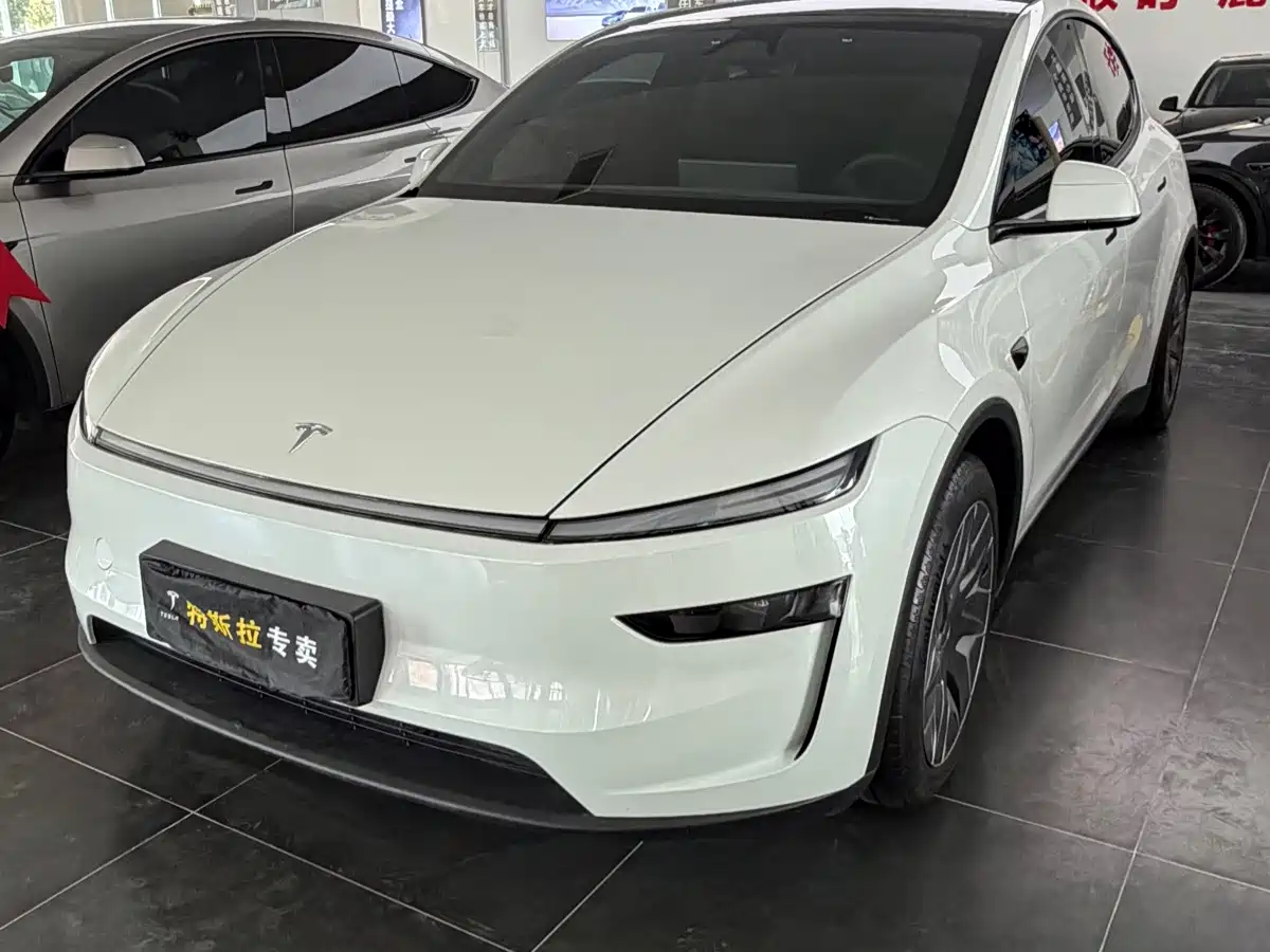 Tesla Model Y L 2025 2025 Facelift Long Range AWD