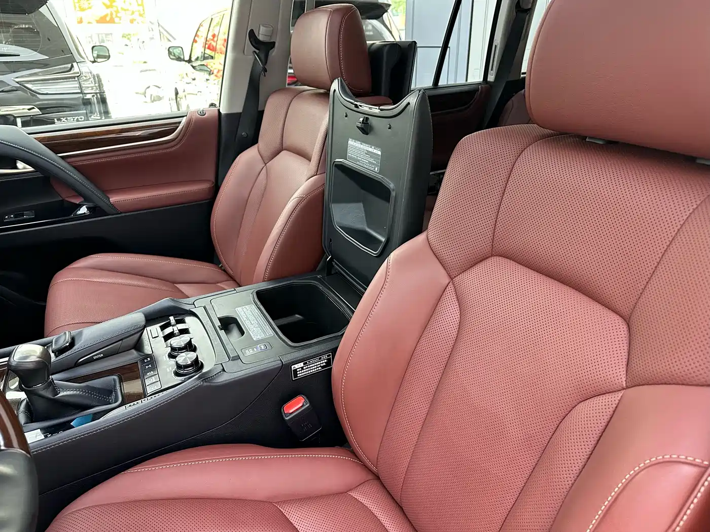 Lexus LX 2017 570 Prestige Luxury фото 13
