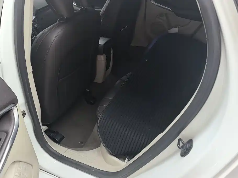 Volvo V40 2013 2013 2.0T Elegance Edition