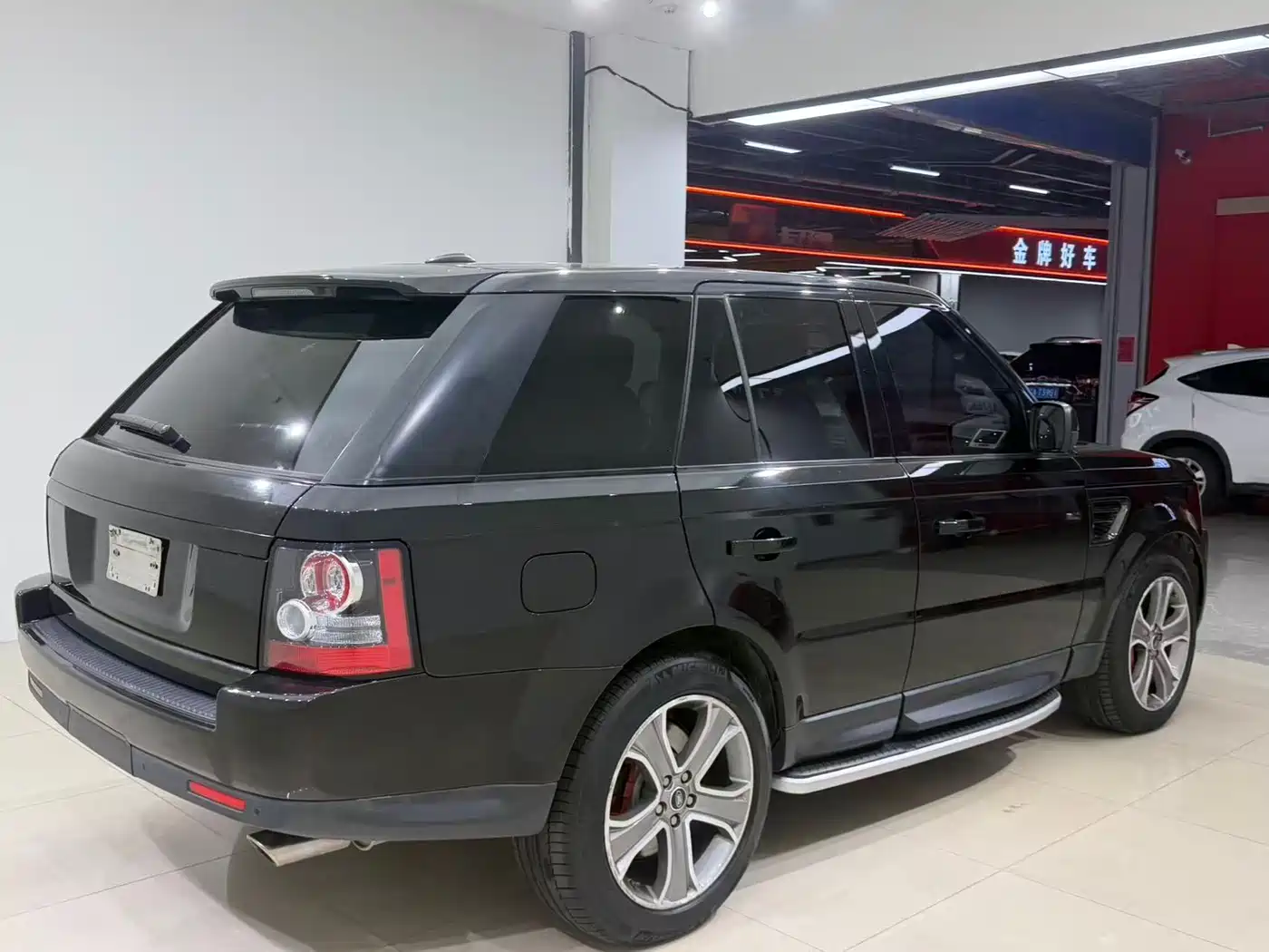 Land Rover Range Rover Sport 2012 5.0 NA V8 HSE фото 12