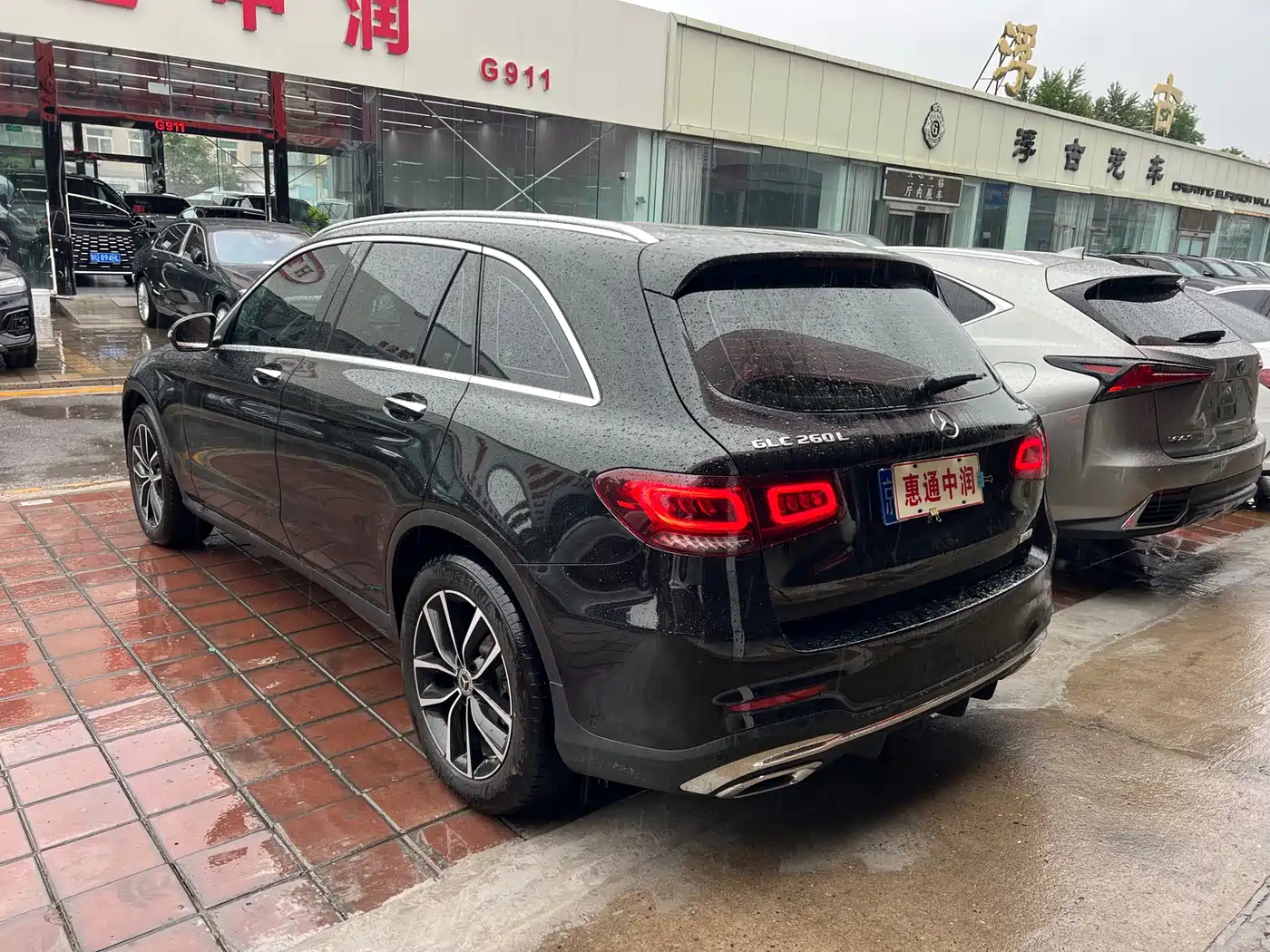 Mercedes-Benz GLC 2022 Facelift GLC 260 L 4MATIC Luxury Model фото 6