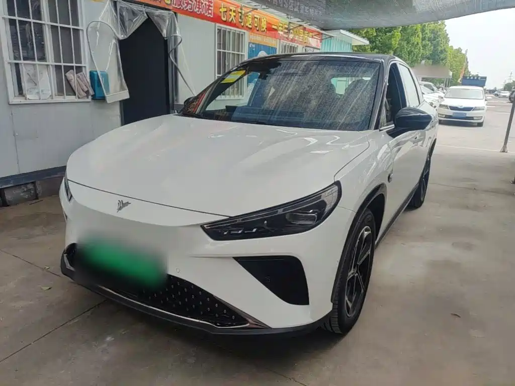 Nezha Auto Nezha L 2026 2024 Extended Range 310 Flash Charge Red Edition