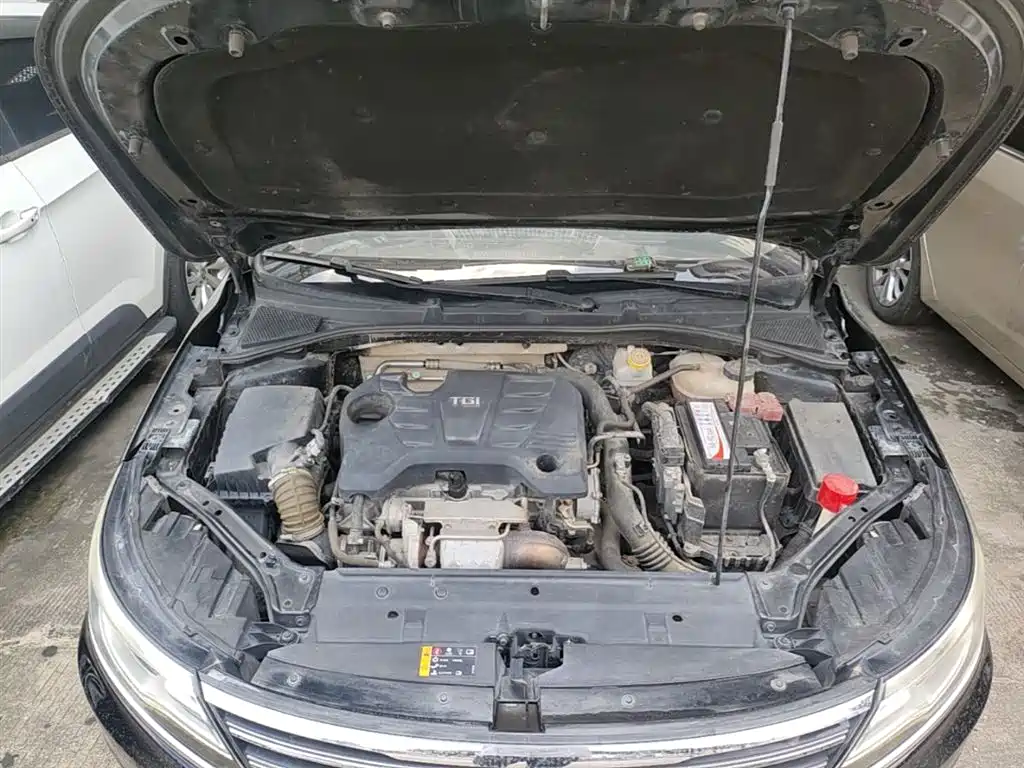 Photo 20 - Roewe i6