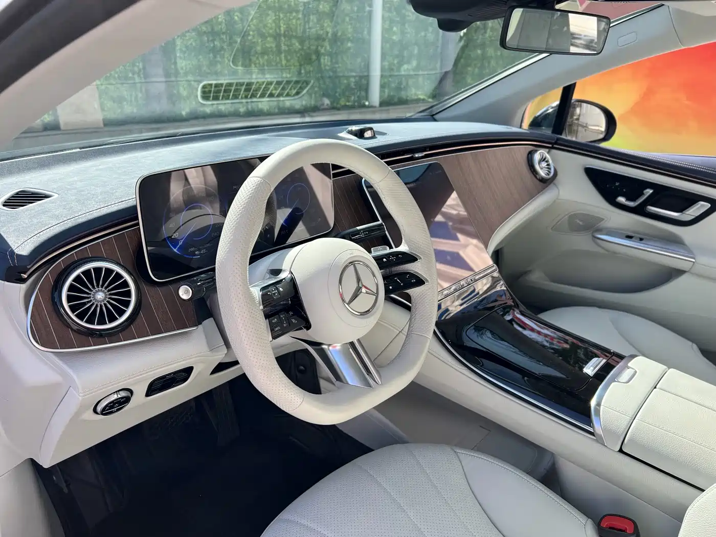 Mercedes-Benz EQE 2022 350 Pioneer Edition фото 9