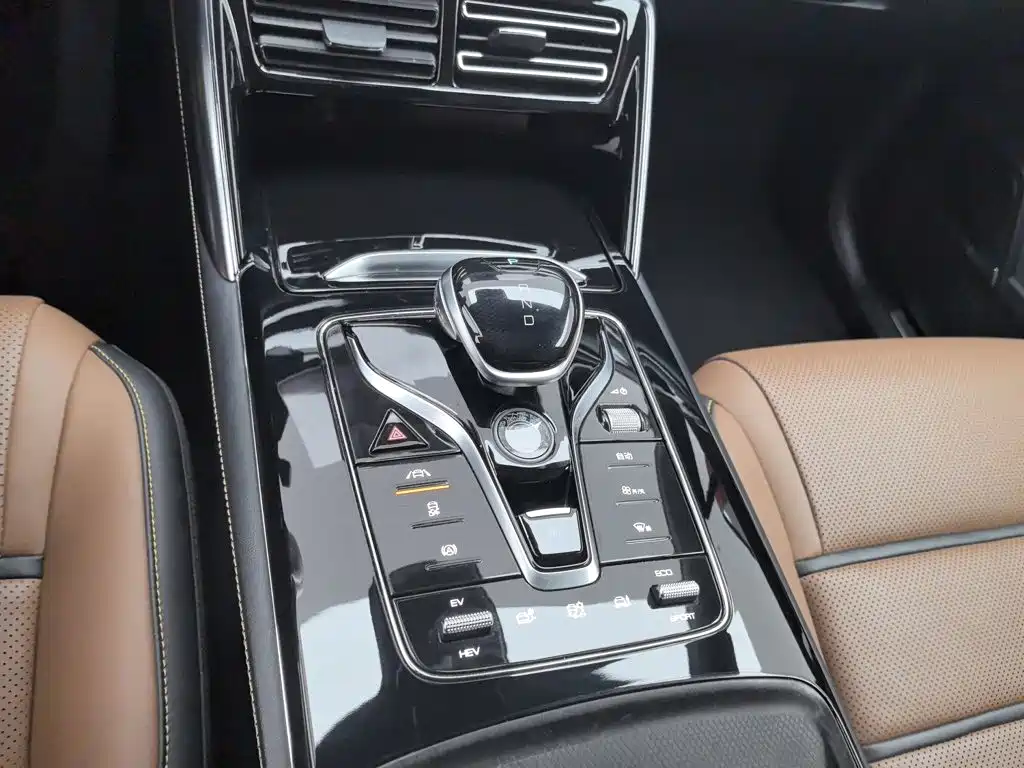 Photo 13 - BYD Tang New Energy