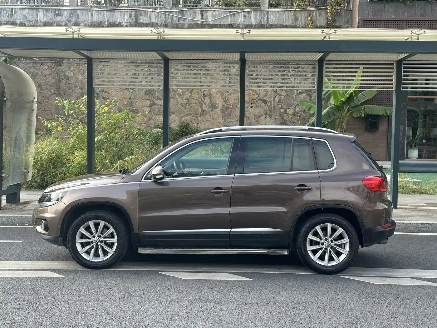 Volkswagen Tiguan 2012 2.0TSI Comfort фото 4