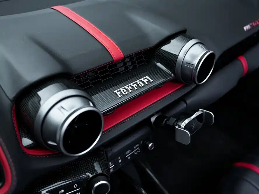 Ferrari 812 2021 2020 6.5L GTS