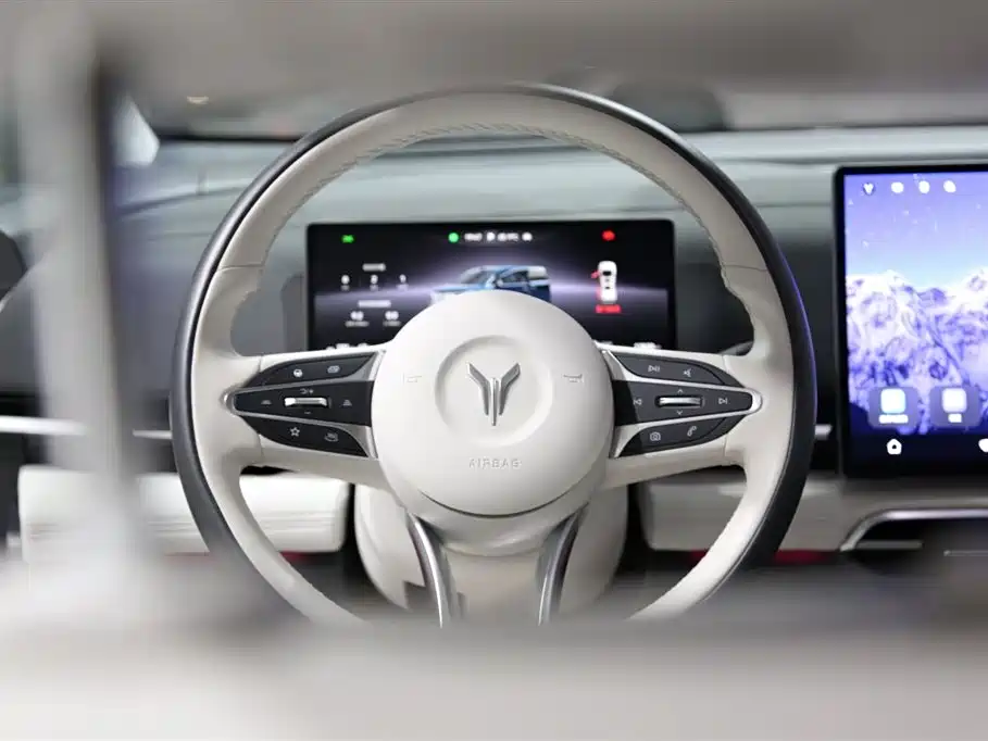 Voyah Auto Voyah Dreamer 2025 Model PHEV 4WD Premium QianKun Edition фото 19