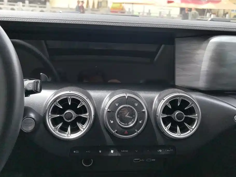 Tank 300 2023 Off-Road Edition 2.0T Challenger фото 13