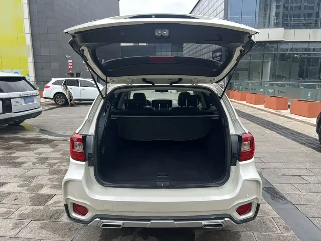 SUBARU OUTBACK