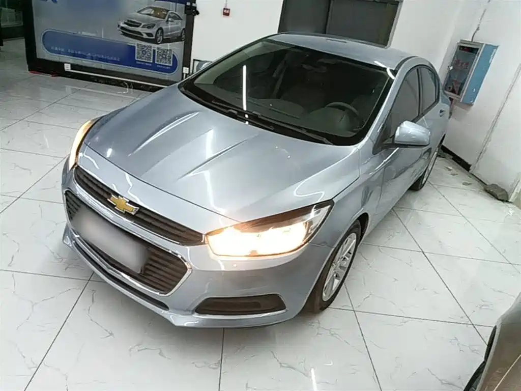 Chevrolet Cruze 2015 1.5L Automatic Fashion Navigation Edition
