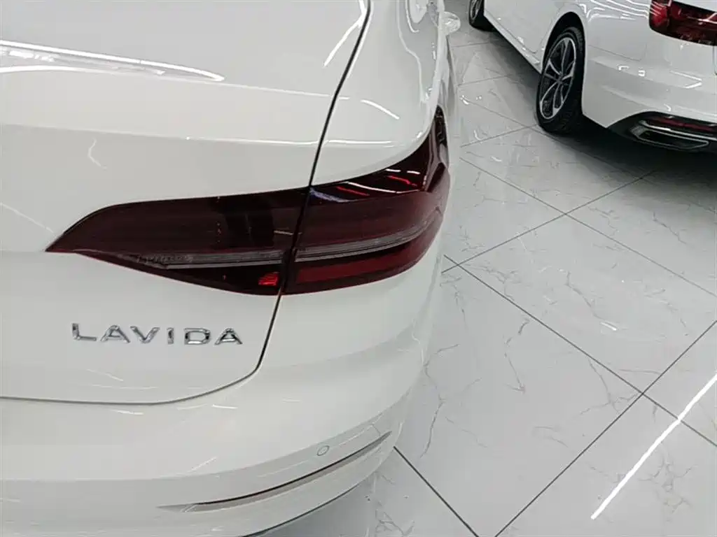 VOLKSWAGEN LAVIDA