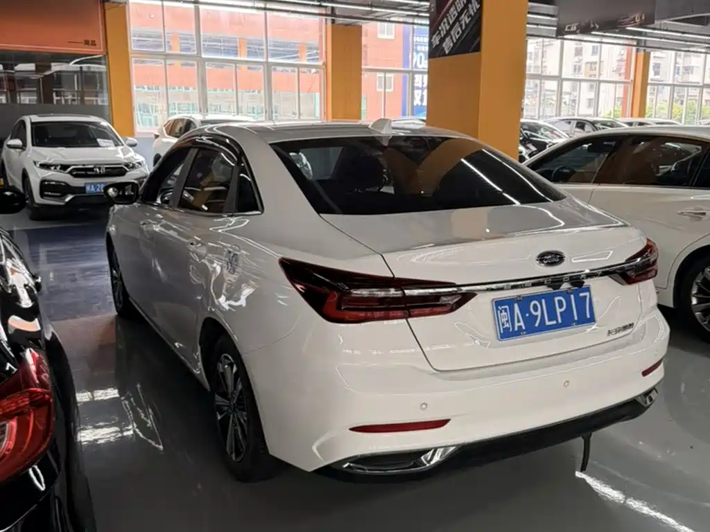 Ford Escort 2022 2021 1.5L Automatic Diamond Edition