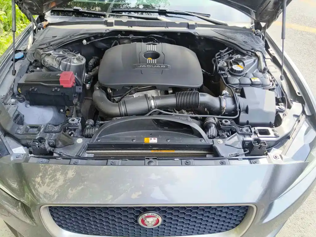 Jaguar XE 2017 2017 2.0T 200PS R-Sport