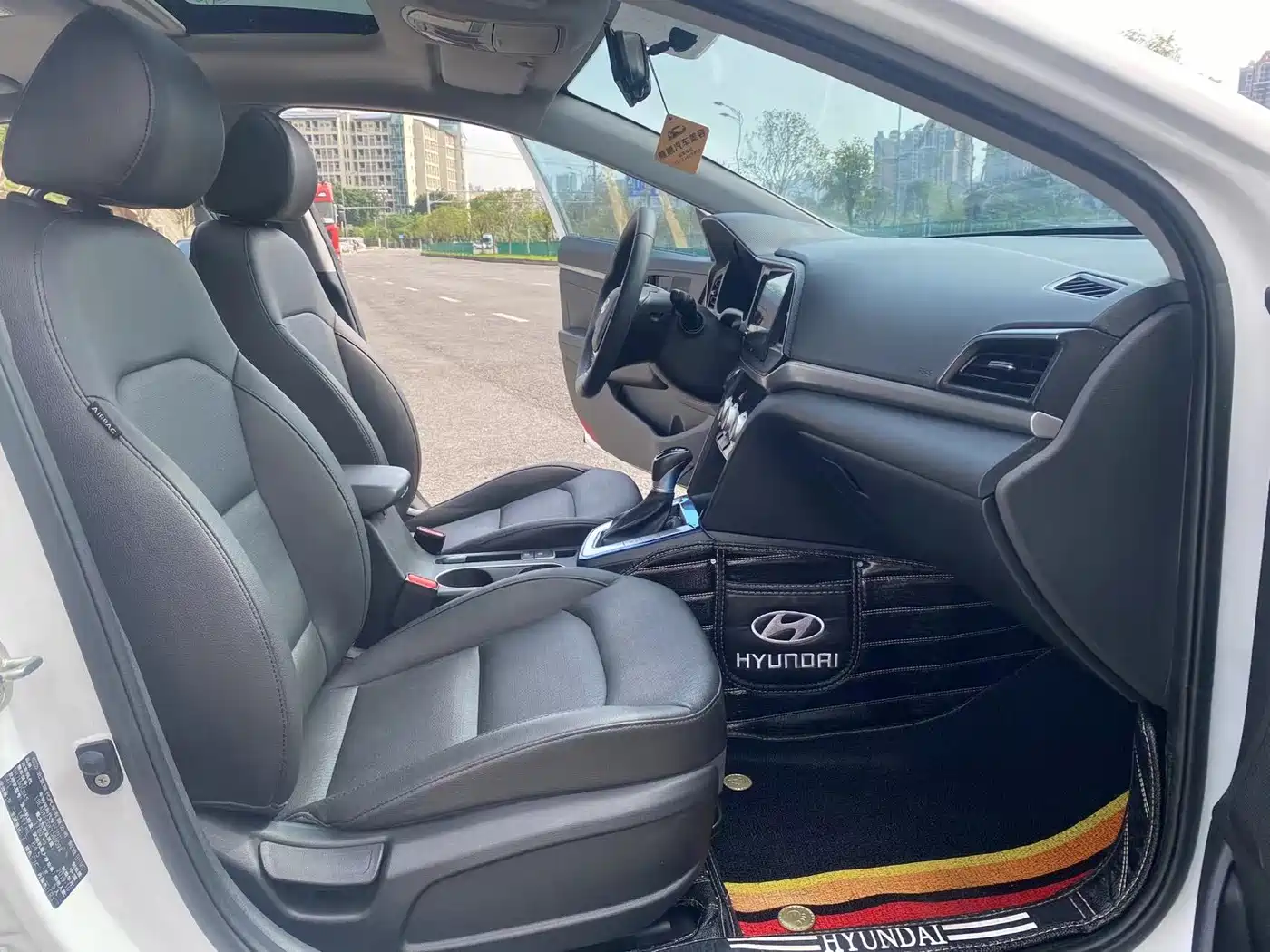 Hyundai Elantra 2020 1.5L CVT Smart Style·Elite фото 9