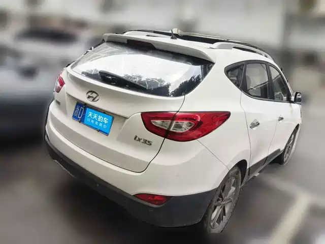Hyundai Beijing Hyundai ix35 2015 2.0L Automatic 2WD Smart China V — фото 2