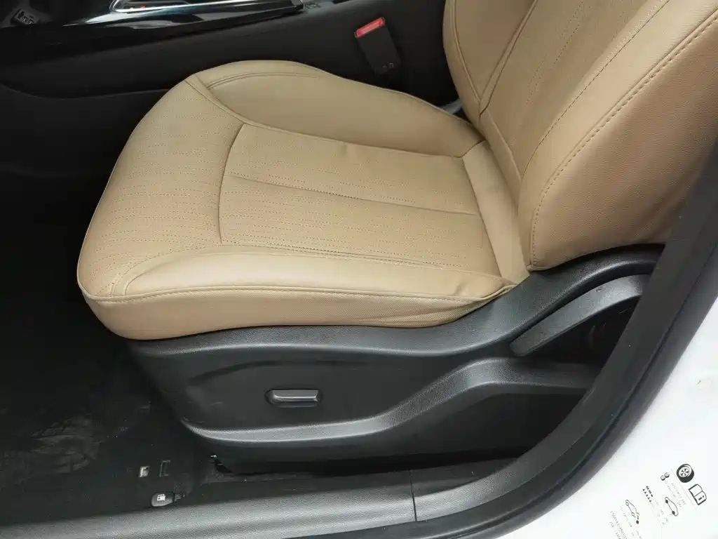 Buick GL6 2023 2021 323T Mild Hybrid Connected Luxury