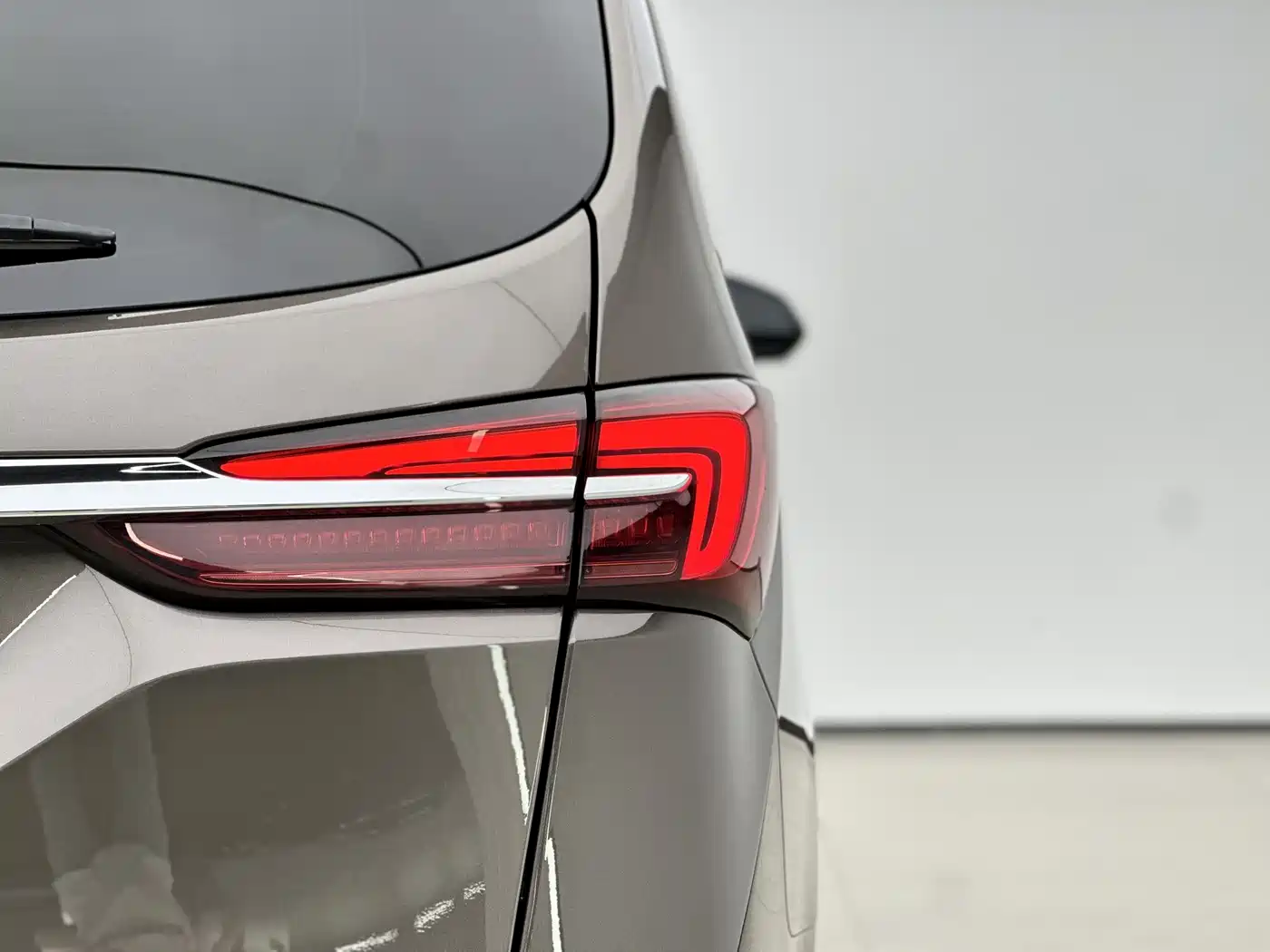 Buick GL8 2023 Facelift Land Business Class Luxury фото 12
