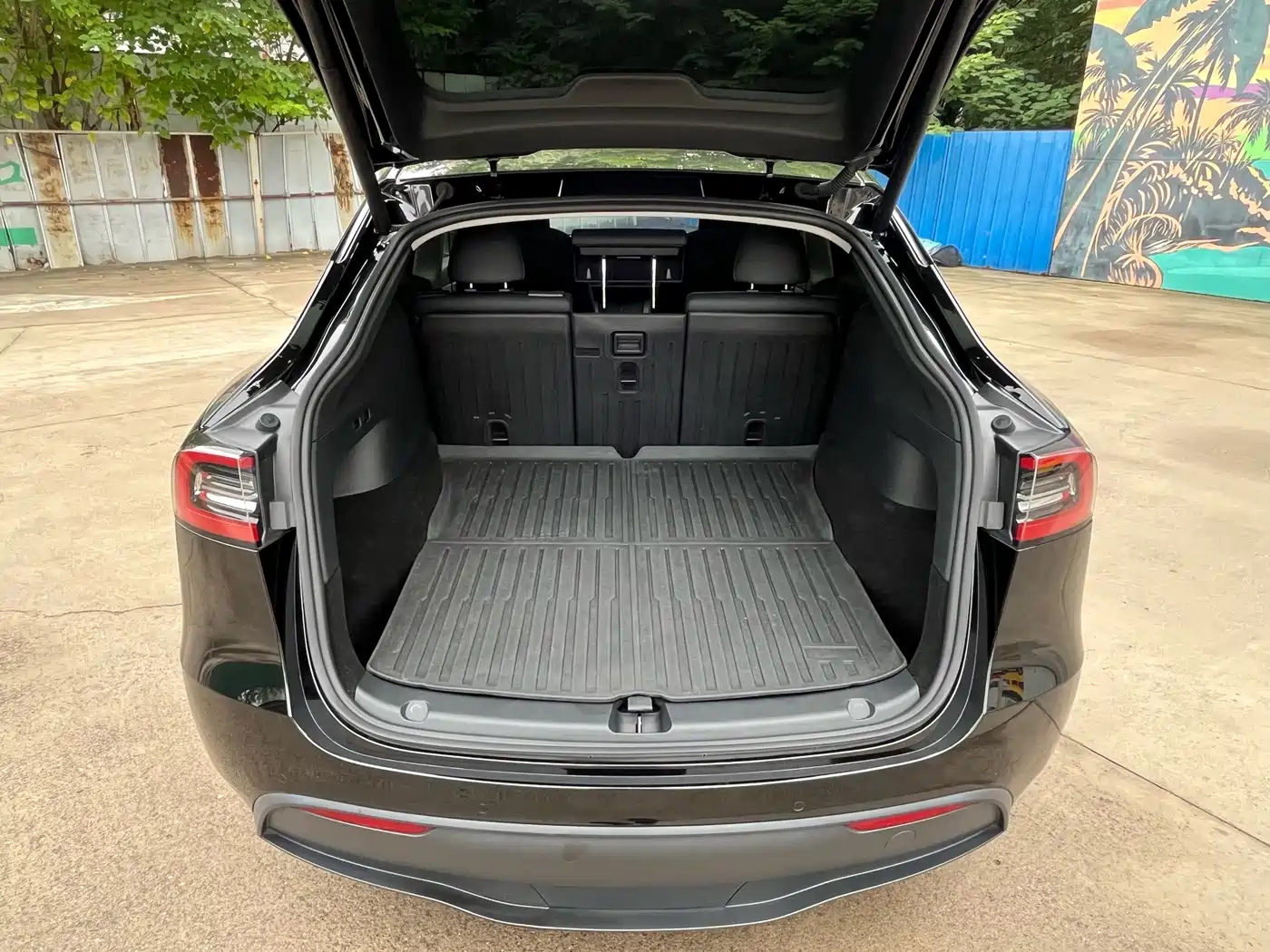 Фото 17 - Tesla Model Y