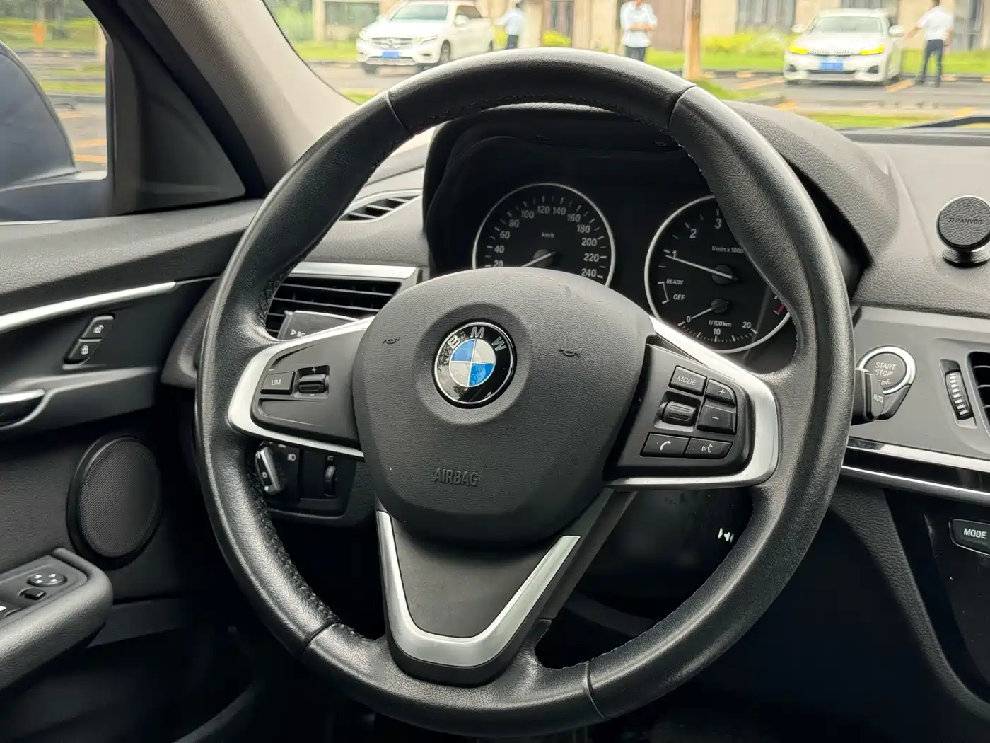 BMW 1 Series 2017 118i Sport фото 20