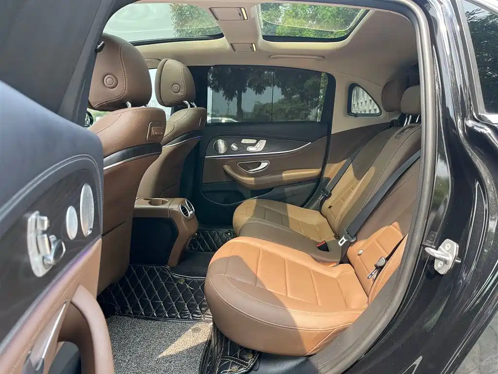 Mercedes-Benz E-Class 2020 Facelift E 300 L Sport Exclusive фото 6