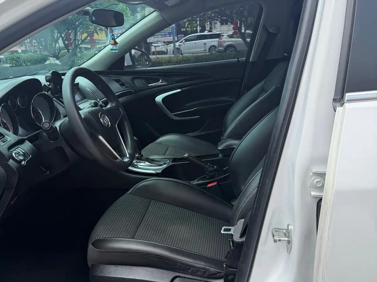 Buick Regal 2015 1.6T Leading Tech Edition фото 4