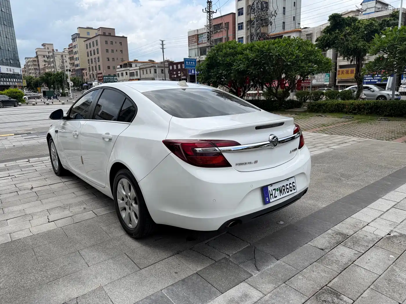 Buick Regal 2015 1.6T Leading Tech Edition фото 9