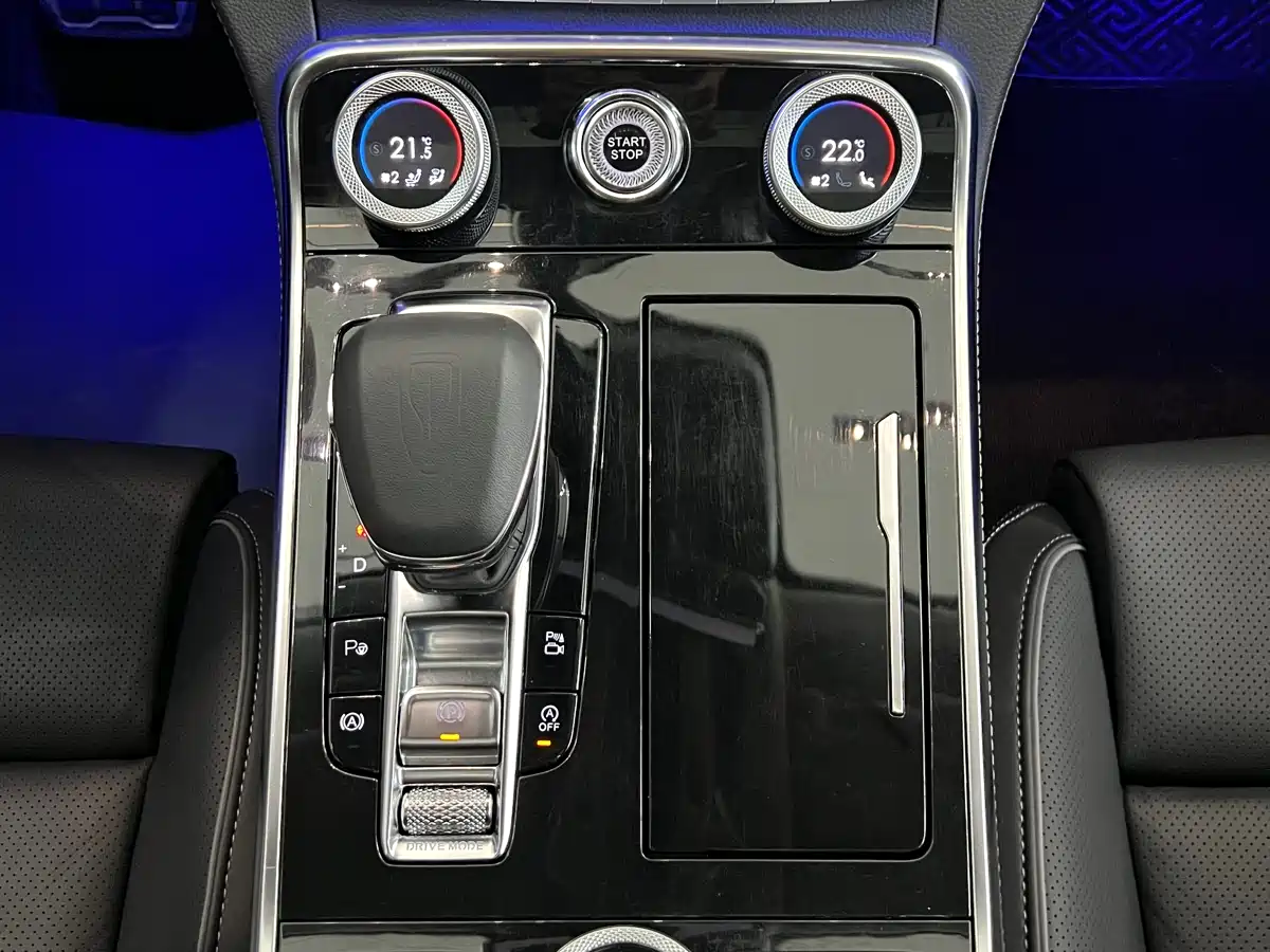 Hongqi H9 2020 2.0T Smart Connection Qi Chang Edition фото 16