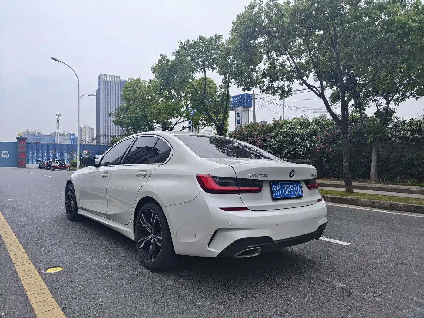 BMW 3 Series 2021 325i M Sport Package фото 6